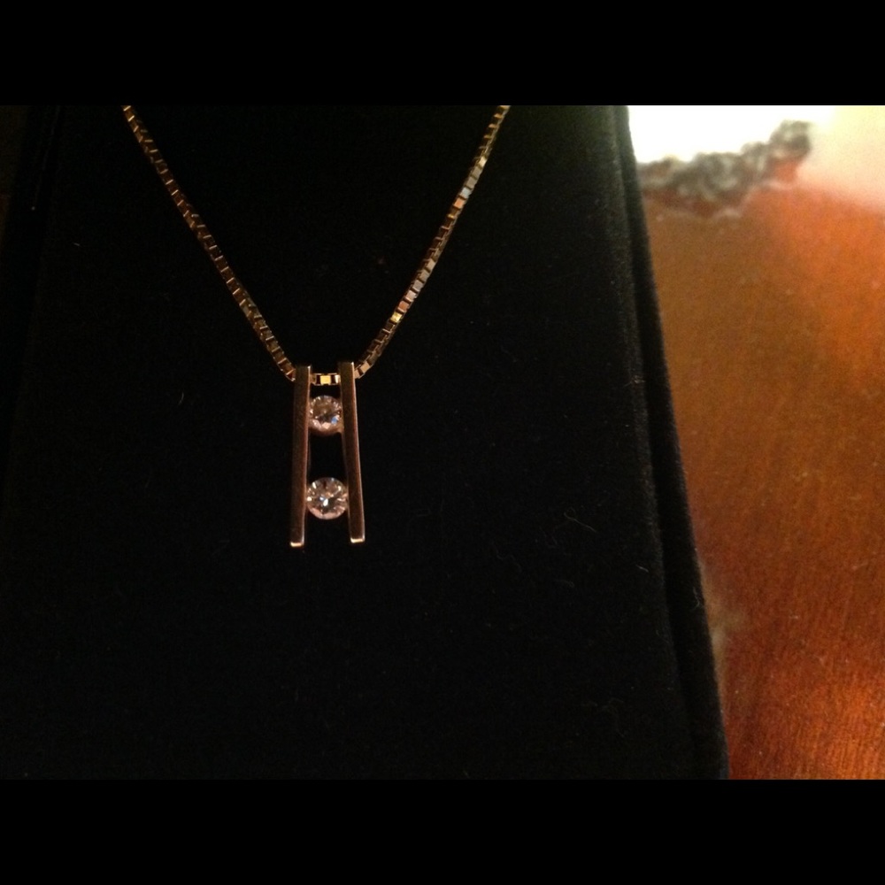 💯Genuine Diamond Necklace w/ 2 Solitaire Diamonds